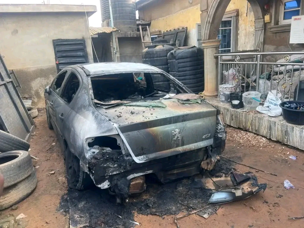 Fallen 33kV power line sparks fire, destroys buildings in Kwara