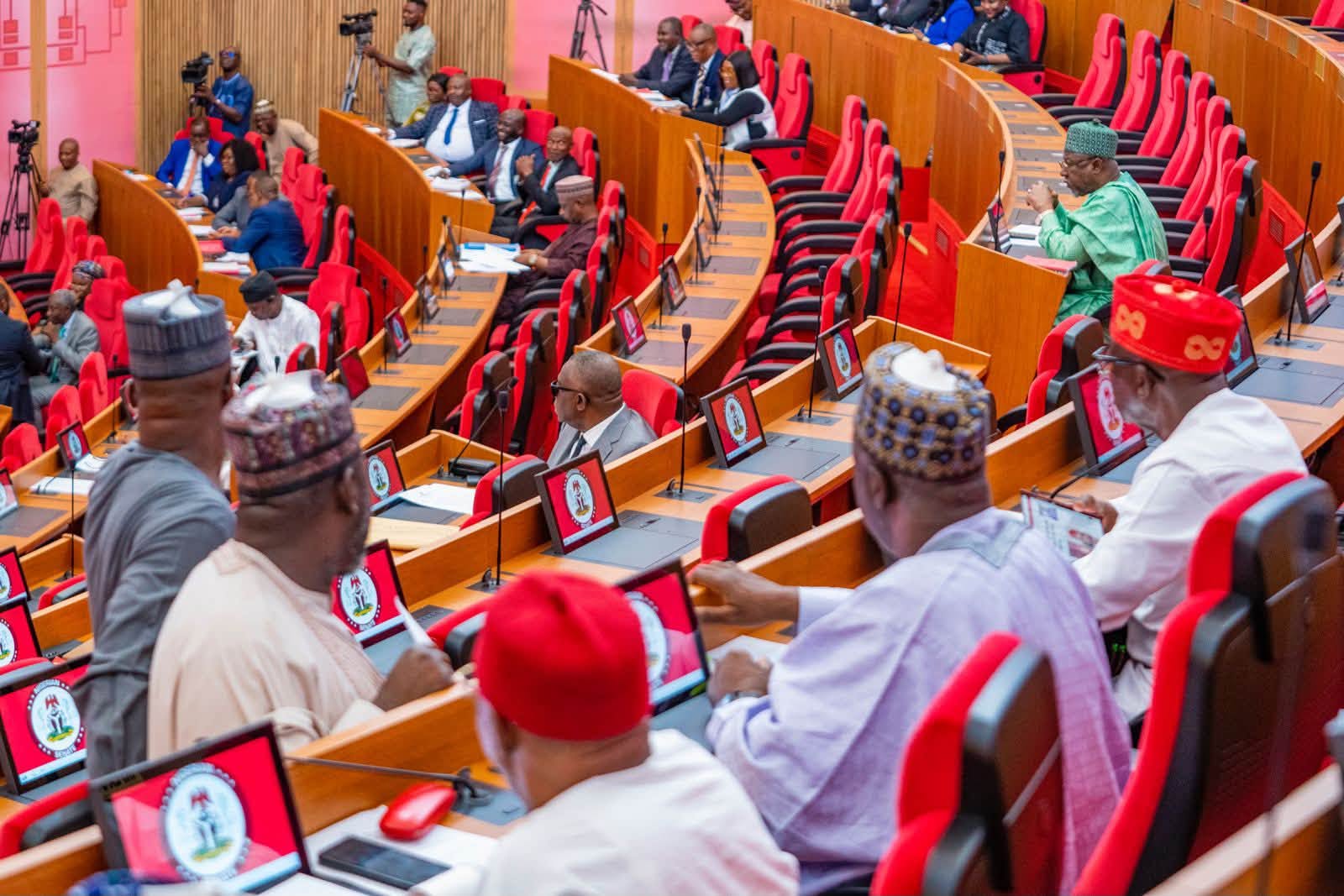Senate to audit presidential, military aircraft, urges FG to replace ageing fleets