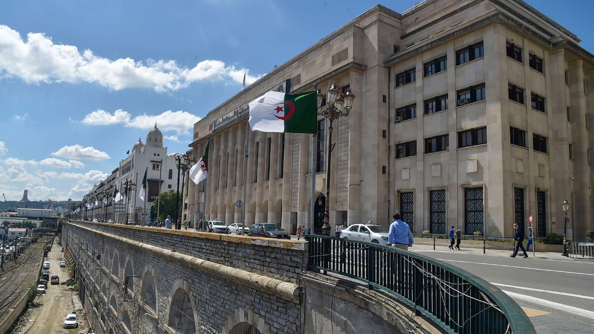 Algerian upper house of parliament approves troop deployment to Niger