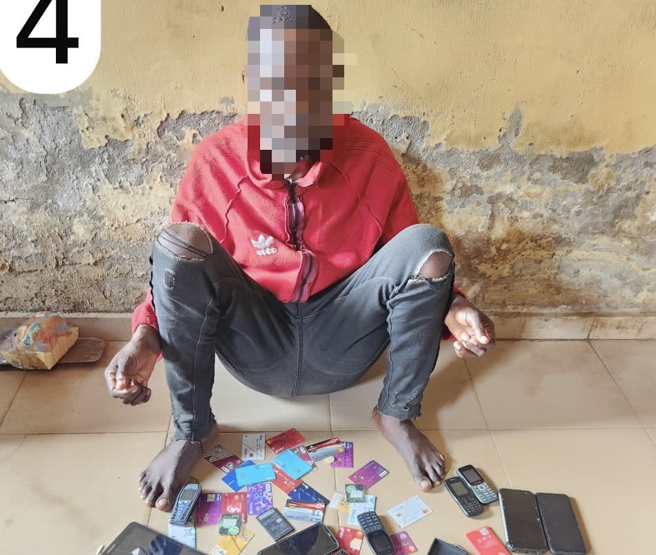 Police arrest man for alleged online fraud, recover 25 phones, many ATM ...