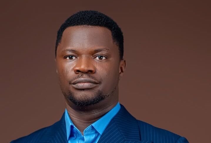 Gospel singer Toluwanisings is dead