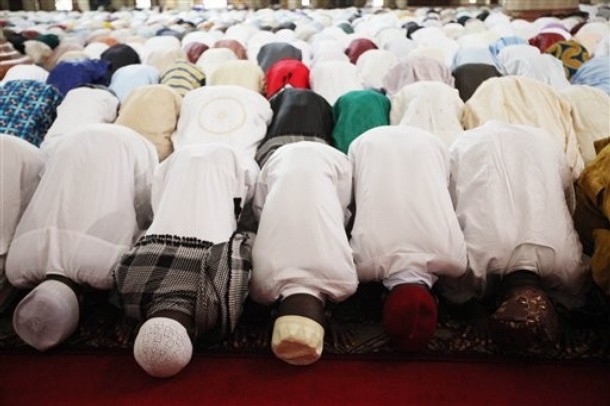 Nigerian muslims at prayer